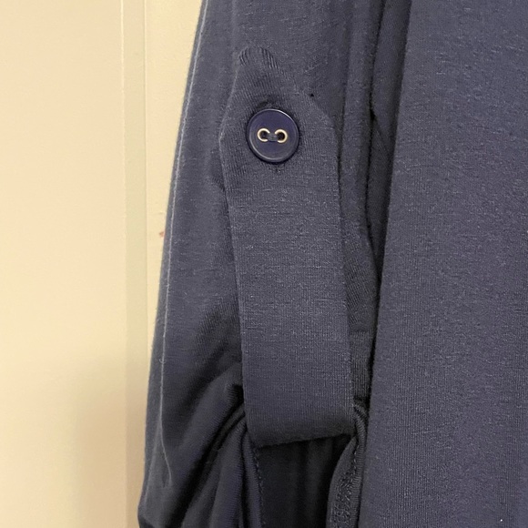352.NWOT Soft Surroundings Navy Faux Button Down Tunic, Adjustable Sleeves,Sz L - Picture 6 of 7